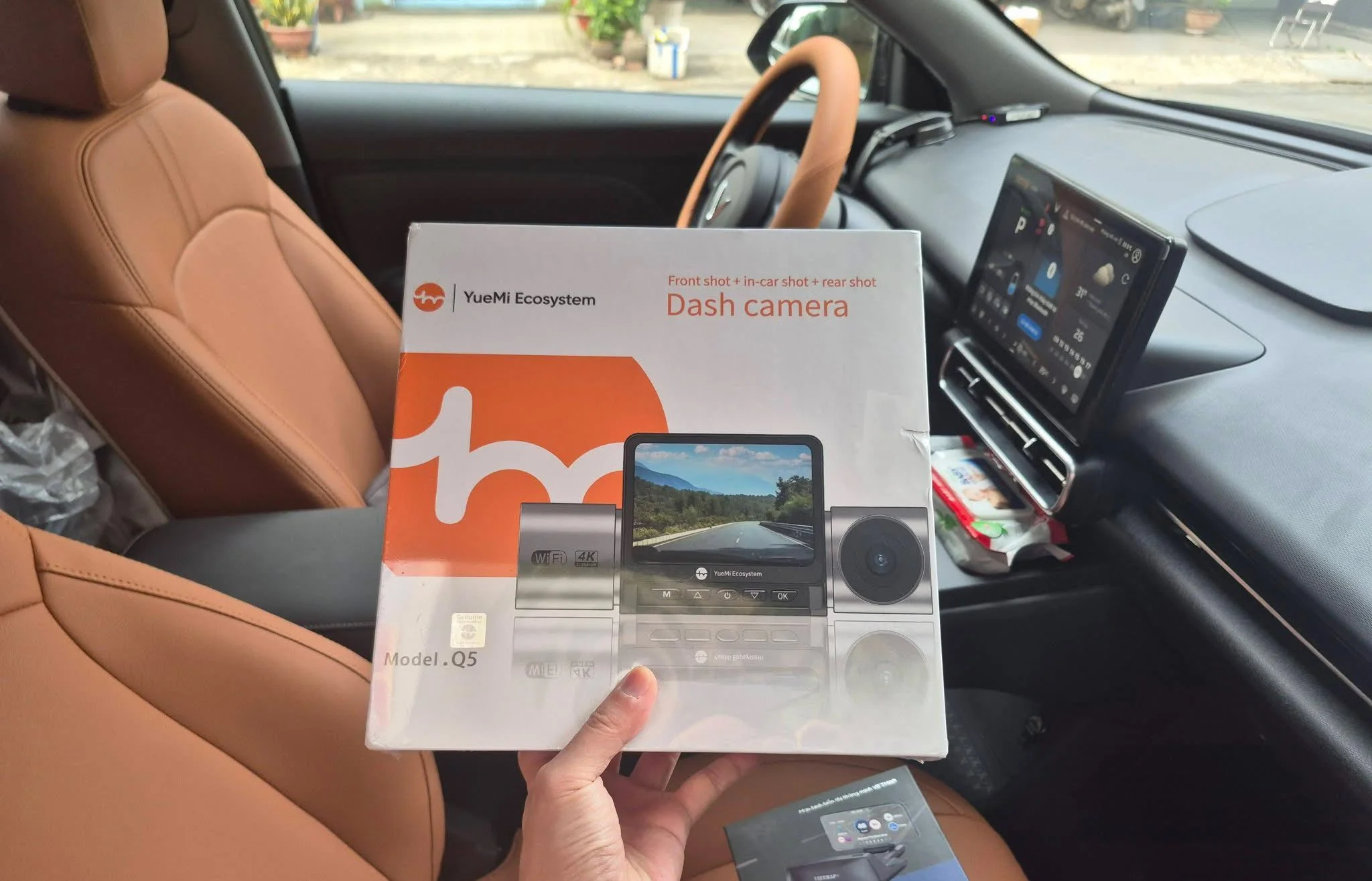 Hình ảnh trọn bộ lắp đặt camera hành trình 3 mắt tại Thanh Hóa