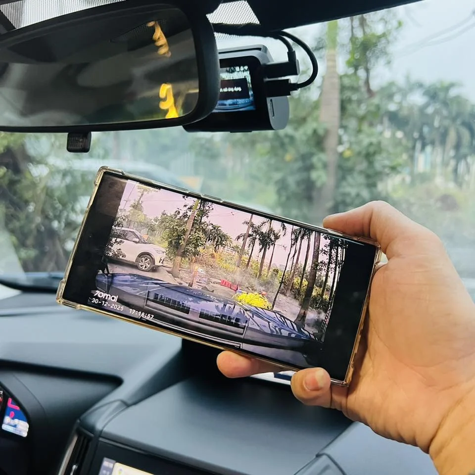 lắp đặt camera hành trình 70mai A200 tại Thanh Hóa